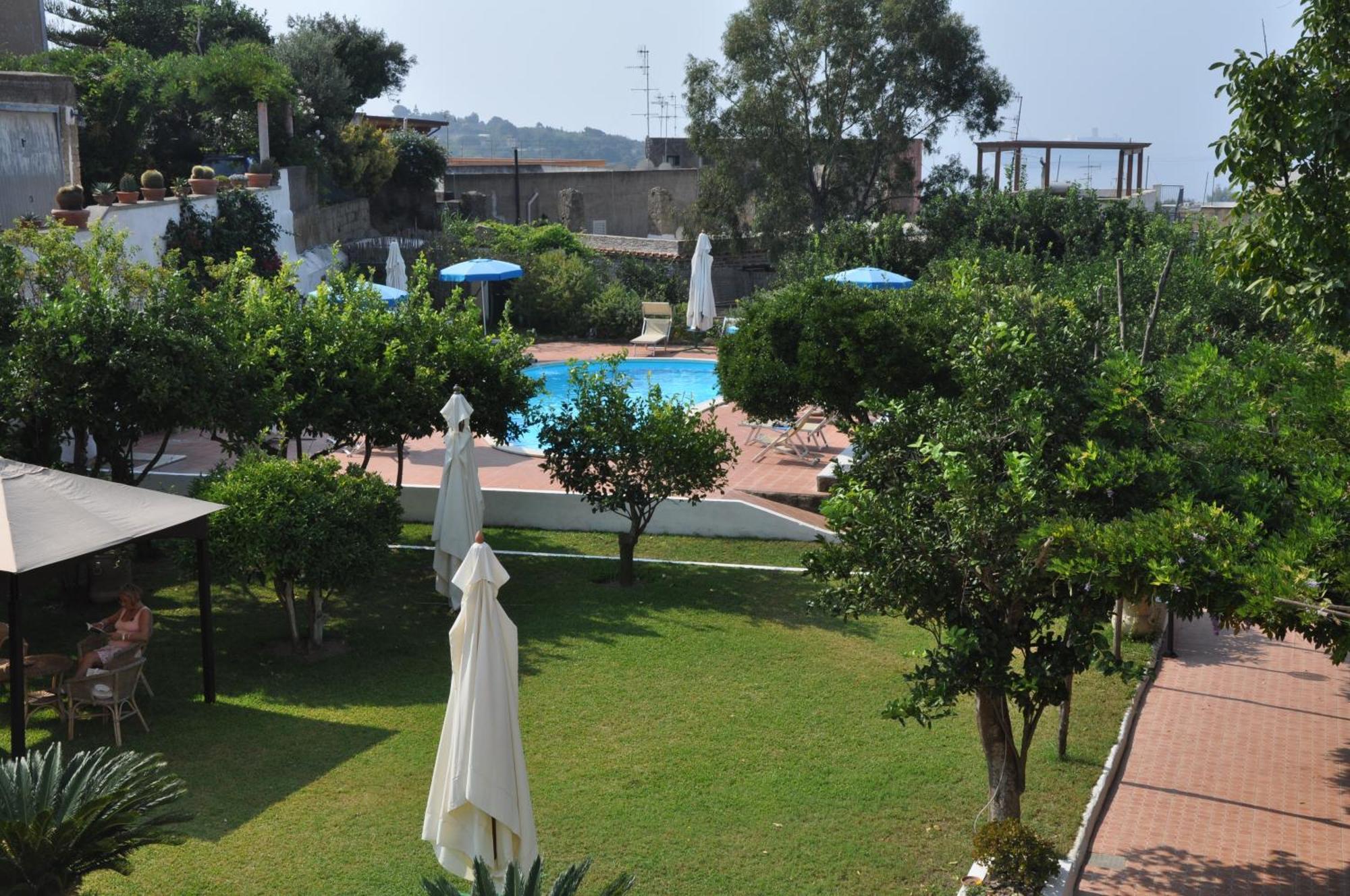 Hotel Savoia Procida Esterno foto