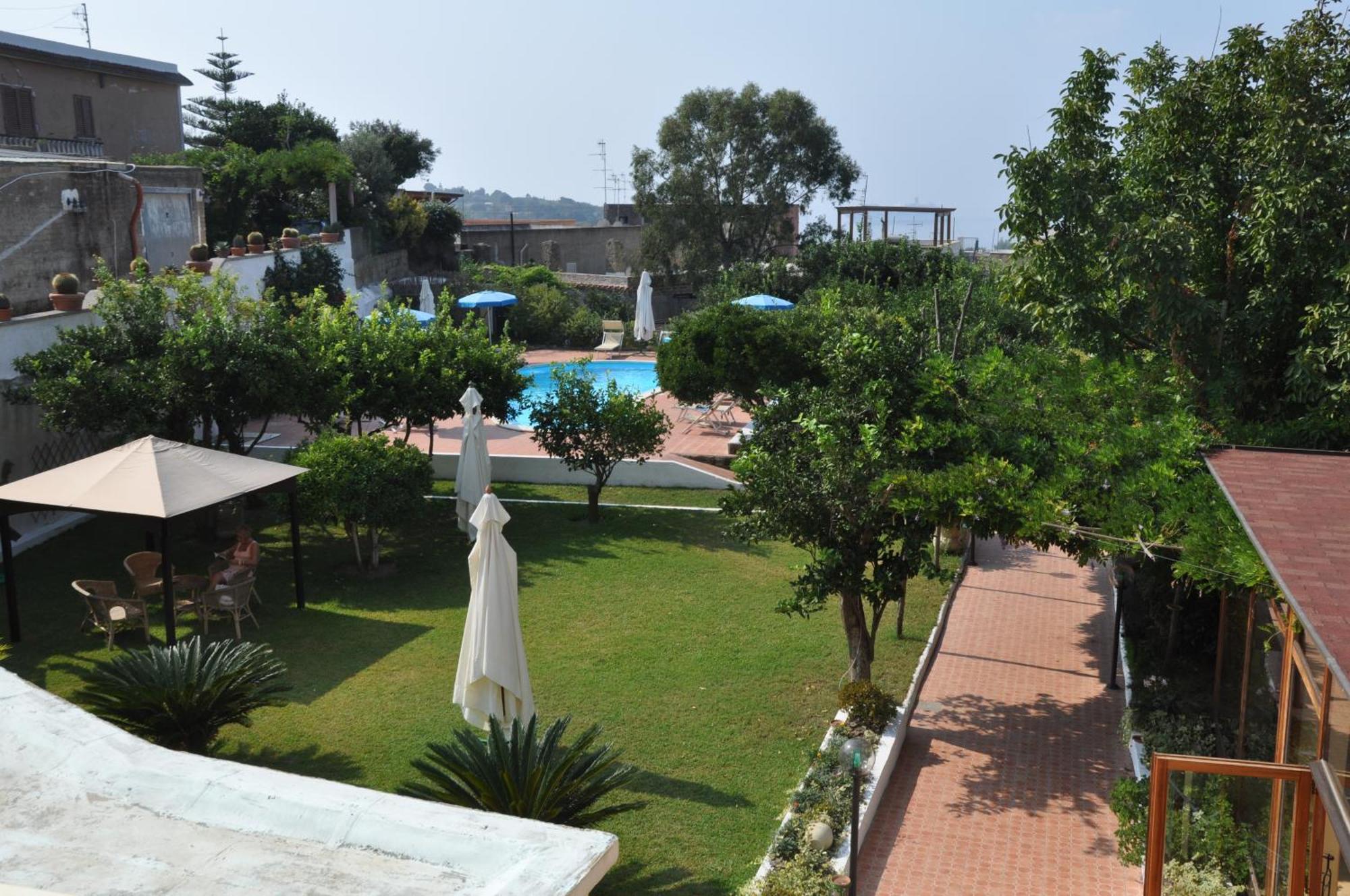 Hotel Savoia Procida Esterno foto