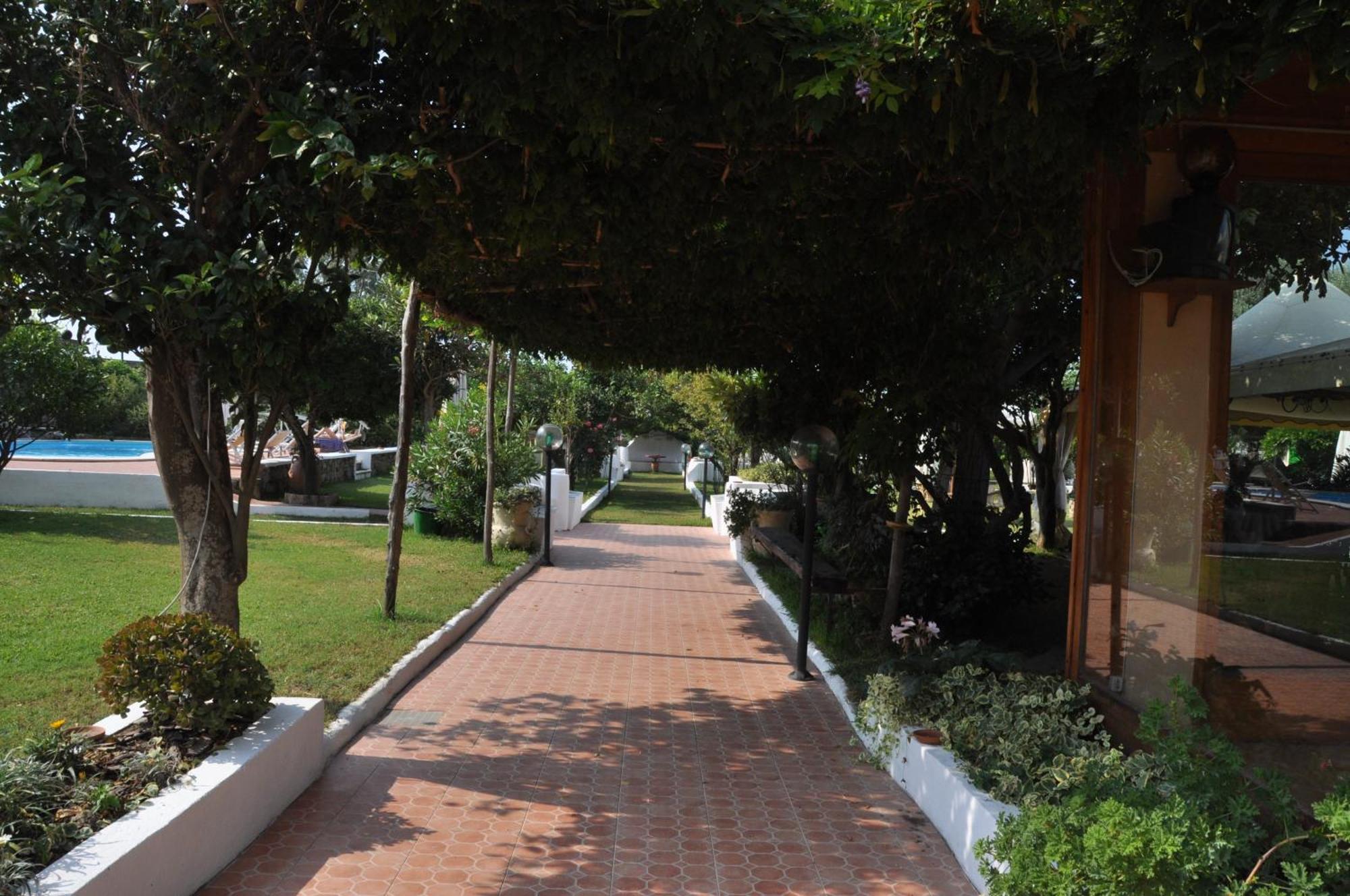 Hotel Savoia Procida Esterno foto
