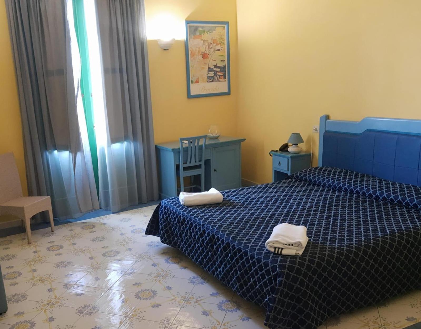 Hotel Savoia Procida Esterno foto