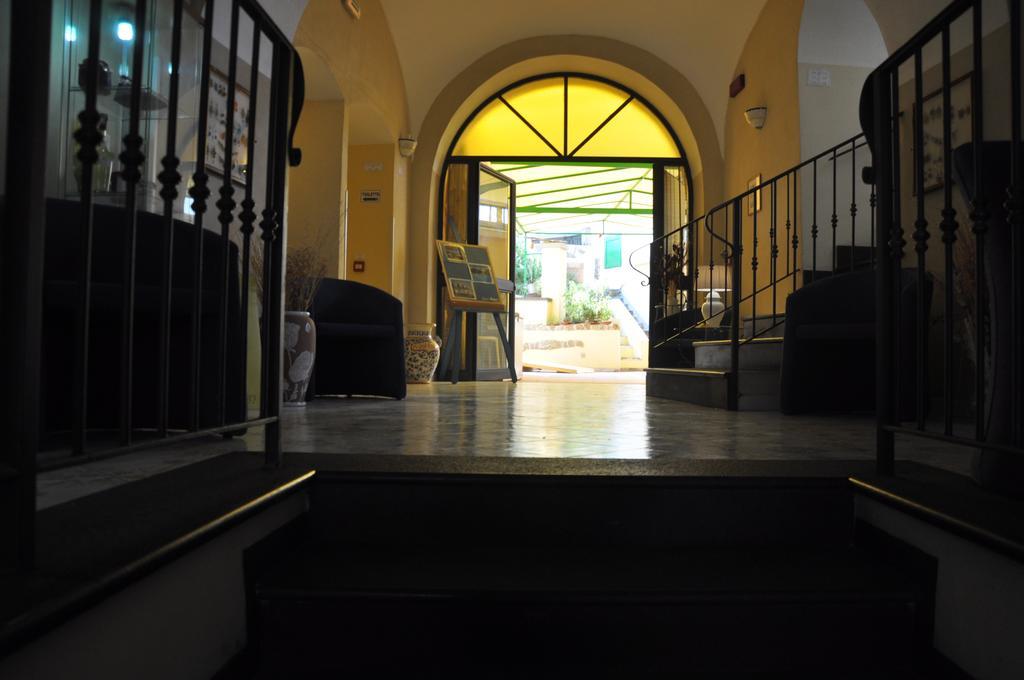 Hotel Savoia Procida Esterno foto
